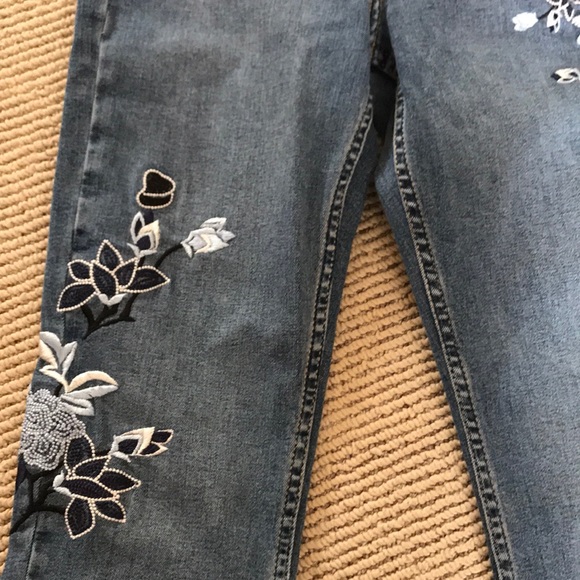 Topshop high waist Jaime ankle embroidered jeans - Picture 3 of 3